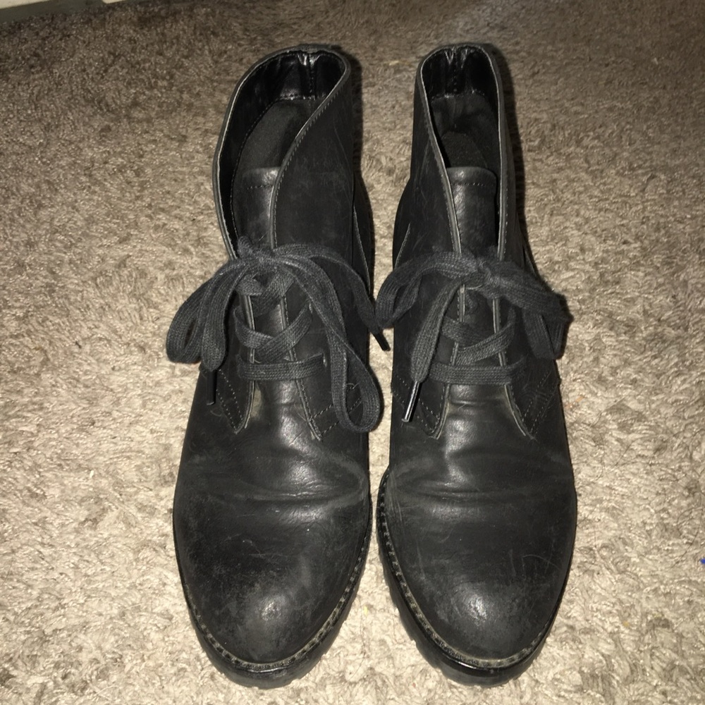 Black Heel